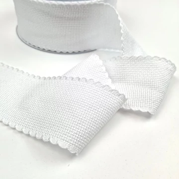 Kongré szalag, hímezhető – Fehér színben, félköríves szegéllyel, 5cm