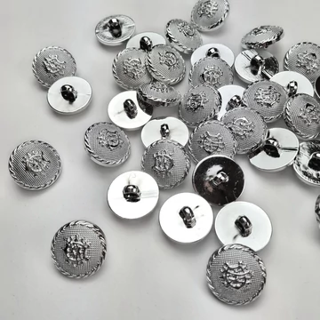 Műanyag gomb, SILVER  – Ékszergomb/címeres gomb ezüst színben, 34" (8105)