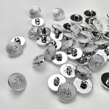 Műanyag gomb, SILVER  – Ékszergomb/címeres gomb ezüst színben, 28" (8105)
