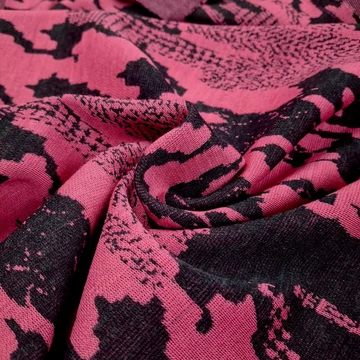 Kötött anyag  – Pink-fekete, gyapjú Kötött anyag  – Pink-fekete, gyapjú