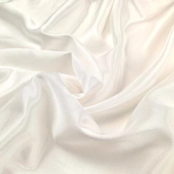 Viszkóz selyem – Törtfehér színű, sávoly kötéssel