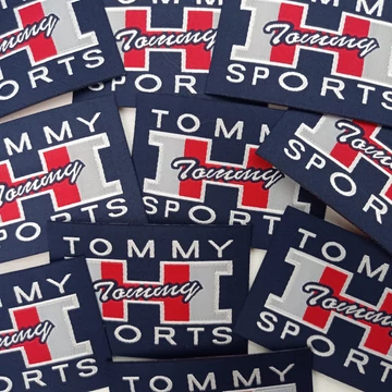 Vasalható ruhamatrica - Tommy  Sports felirattal Vasalható ruhamatrica - Tommy  Sports felirattal
