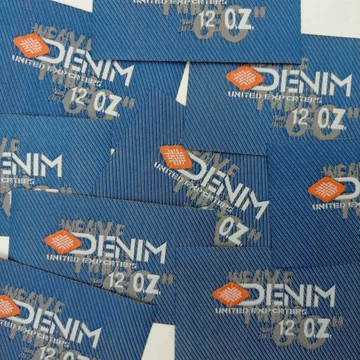 Vasalható ruhamatrica - Denim felirattal, kék