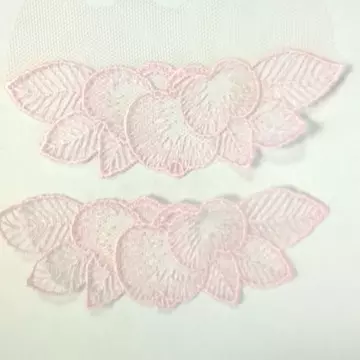 Csipke rátét – Rózsaszín levél és alma mintával