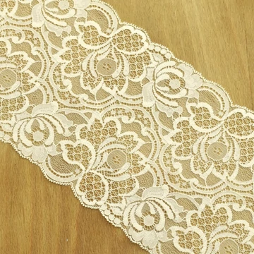 Csipke szalag – Elasztikus csipke halvány barack színben, 15cm