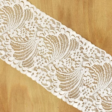 Csipke szalag – Tört fehér színben, elasztikus, 14cm