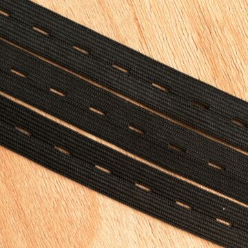 Gumiszalag – Gomblyukas gumi fekete színben, 20mm