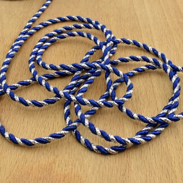 Zsinór – Sodrott, ezüst és kék színben, 3mm