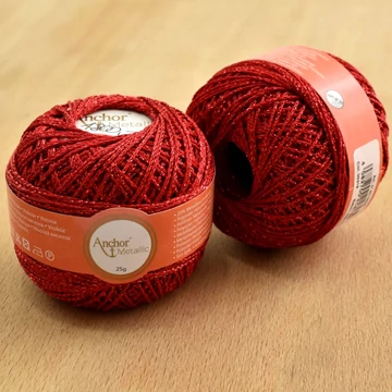 Horgolófonal – Piros színben, Anchor Artiste Metallic