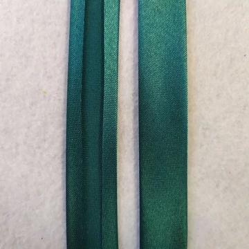 Ferdepánt - Szatén, 20mm, fenyő zöld (6442)