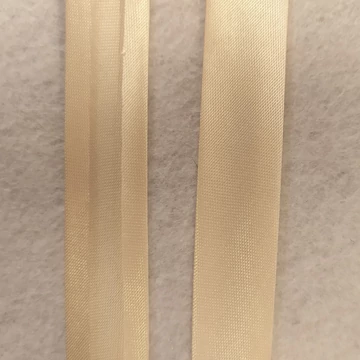 Ferdepánt - Szatén, 20mm, bézs (6370)