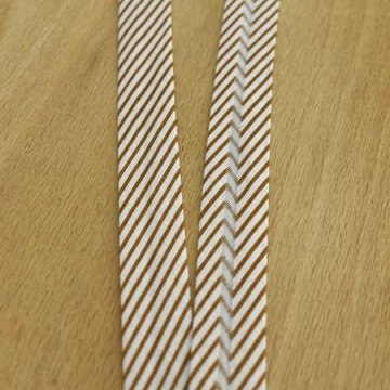 Ferdepánt – Barna-fehér csíkos, 20mm Ferdepánt – Barna-fehér csíkos, 20mm