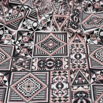 Pamutvászon – Fekete-mályva csempe mintával