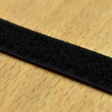 Varrható tépőzár – Fekete színben, bolyhos, 2cm