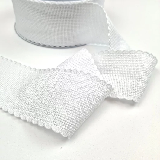 Kongré szalag, hímezhető – Fehér színben, félköríves szegéllyel, 5cm