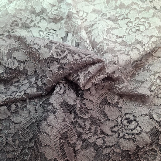 Bordűrös ombre csipke – Taupe/tób-bézs színben (FANNY)