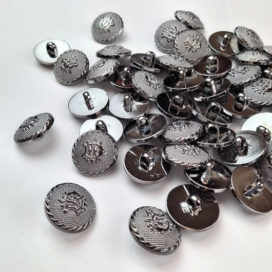 Műanyag gomb, SILVER  – Ékszergomb/címeres gomb antik ezüst színben, 40" (8106)