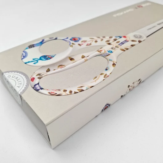 Fiskars Classic általános olló, 21 cm 'TAIKA' díszdobozban