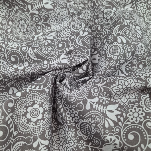 Pamutvászon - Taupe/tób alapon romantikus ornamentikus mintával