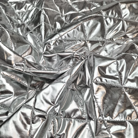 Steppelt anyag – Ezüst színben, vízlepergető