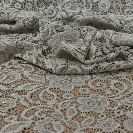 Elasztikus csipke – Szürke színben, virág mintával