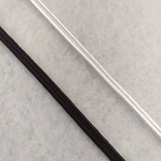 Zsinór - Sujtás zsinór, fekete és fehér, 2mm-es