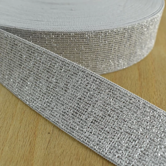 Gumiszalag – Ezüst lurexes, 38mm Gumiszalag – Ezüst lurexes, 38mm