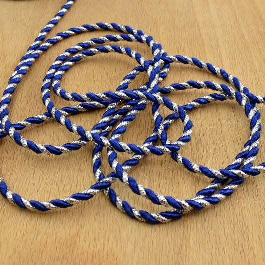 Zsinór – Sodrott, ezüst és kék színben, 3mm