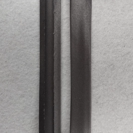 Ferdepánt - Szatén, 20mm, sötét szürke (6481)