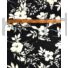 Kép 2/6 - Scuba – Fekete alapon fehér virágos mintával
