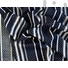 Kép 5/5 - Viszkóz selyem – Sötétkék alapon fehér pöttyös és csíkos mintával.