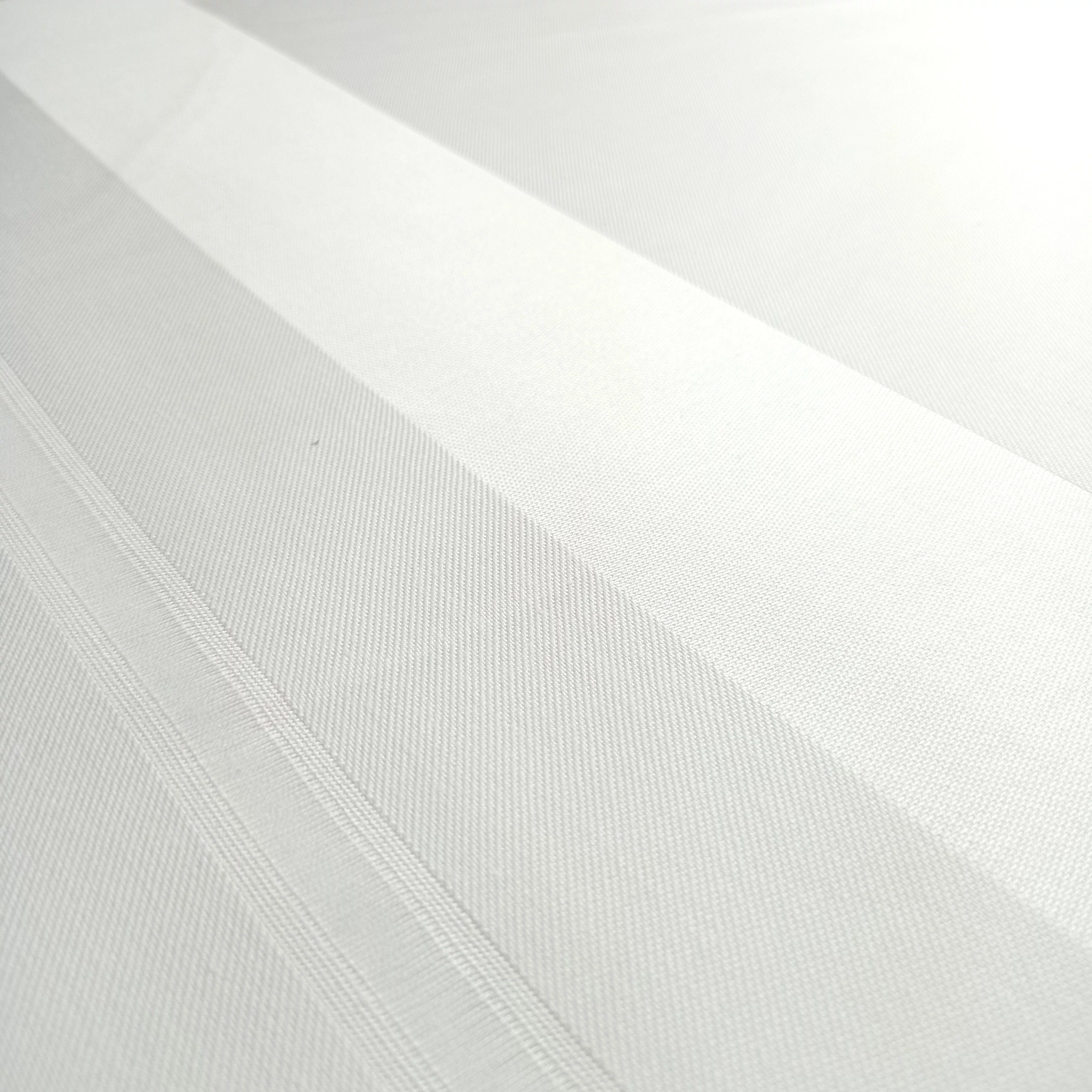 Damaszt - Fehér színű üni, PANELES