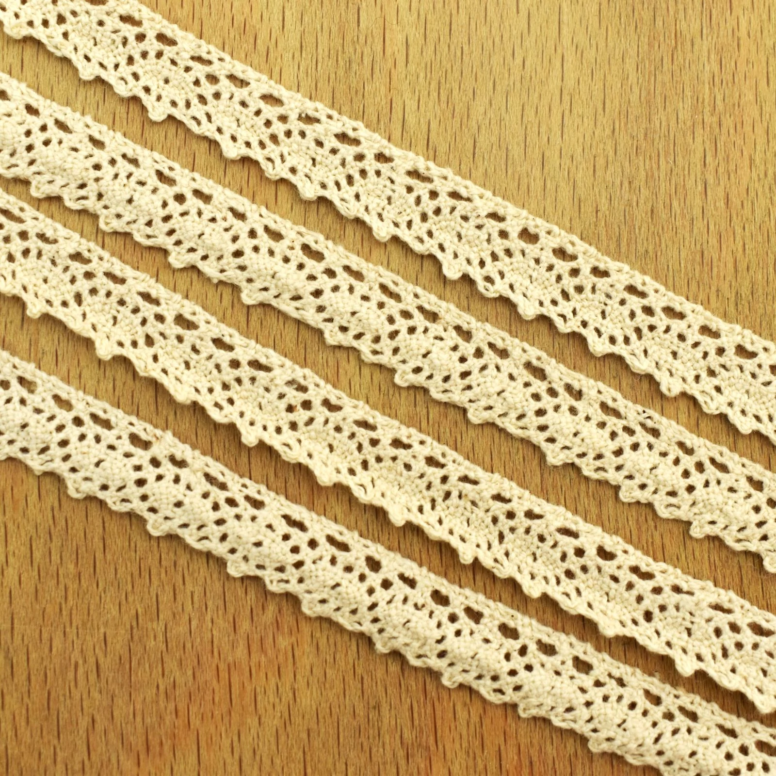 Csipke szalag – Vajszínű pamut csipke(1170), 1cm