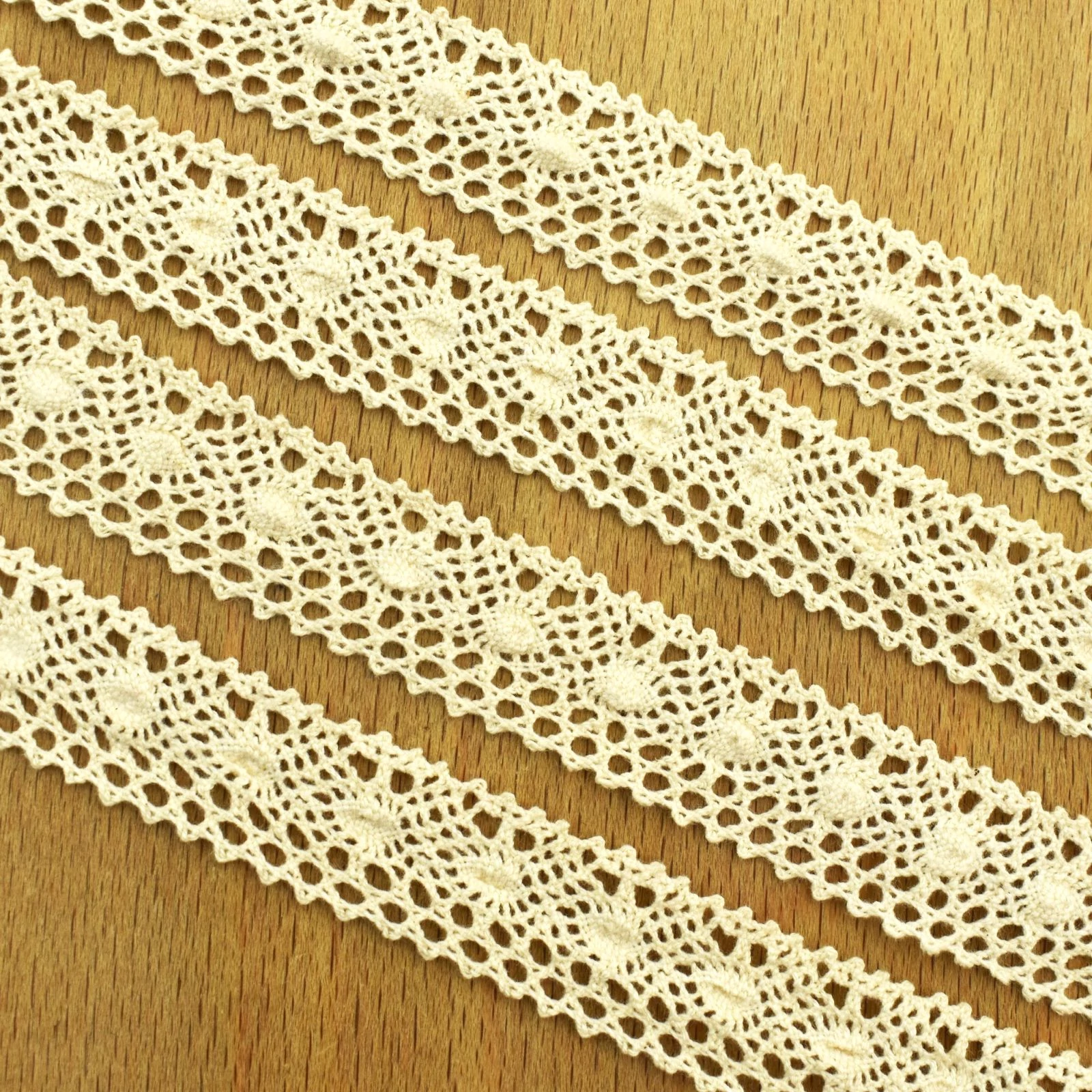 Csipke szalag – Vajszínű pamut csipke, 2,5cm (1373)