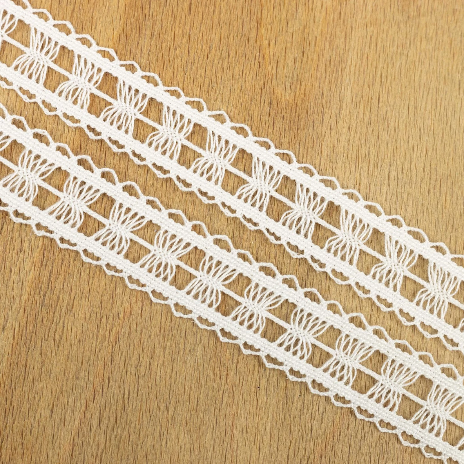 Csipke szalag – Fehér színű pamutcsipke, 1,5cm