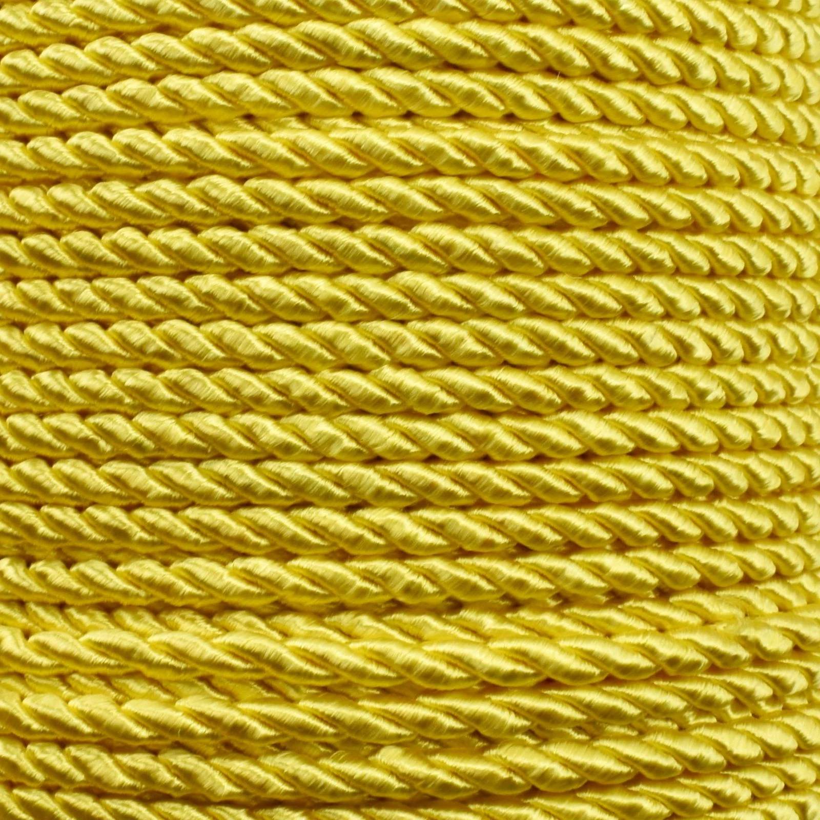 Sodrott zsinór – Citromsárga színben, fényes, 3mm