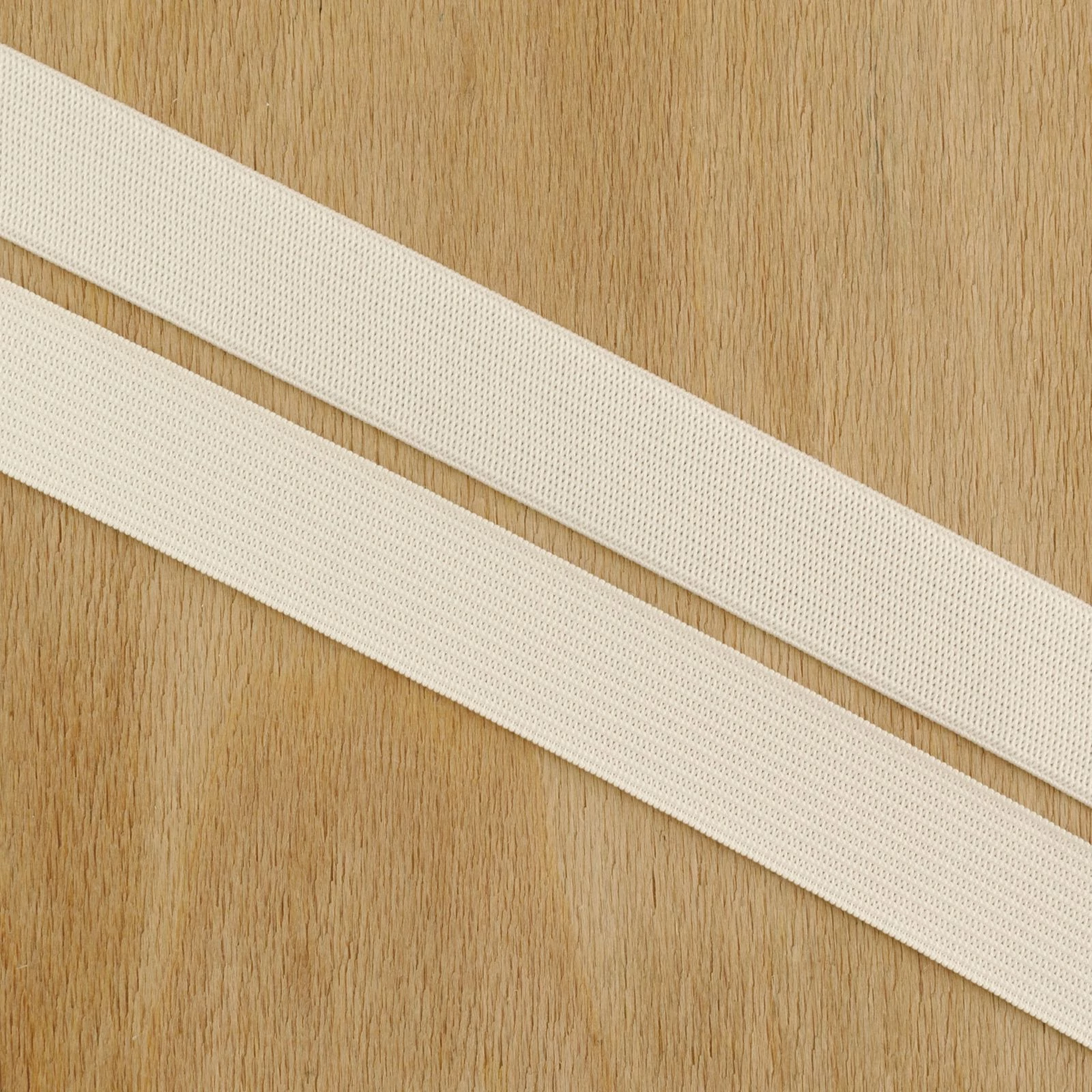 Gumiszalag kötött – Laza nadrág gumipertli fehér színben, 20mm