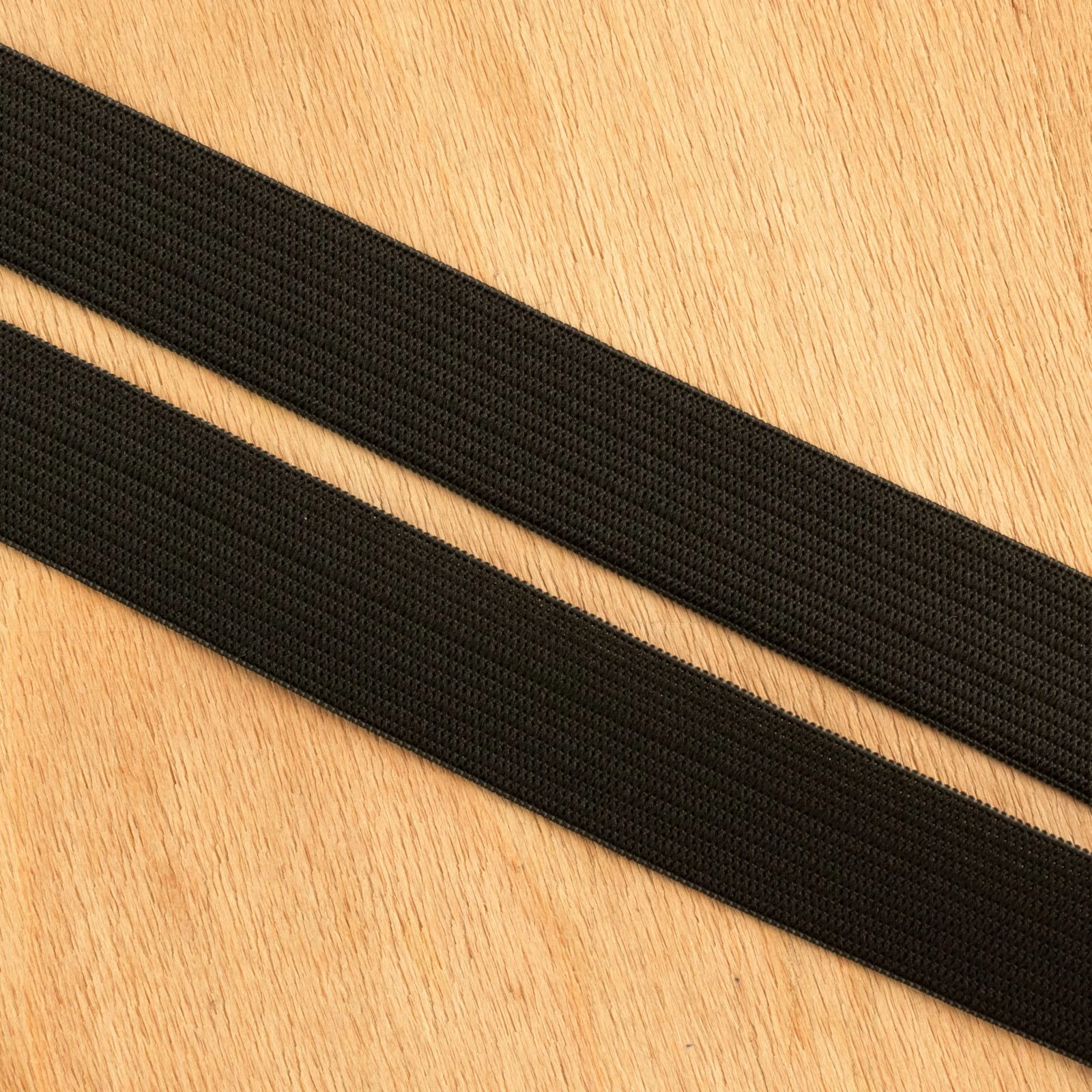 Gumiszalag kötött– Laza nadrág gumipertli fekete színben, 20mm