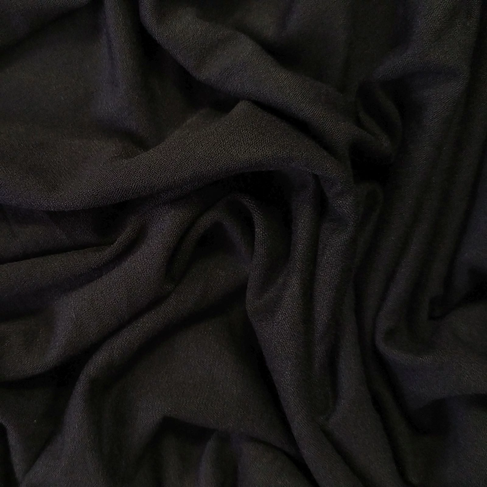 Viszkóz jersey – Fekete színben