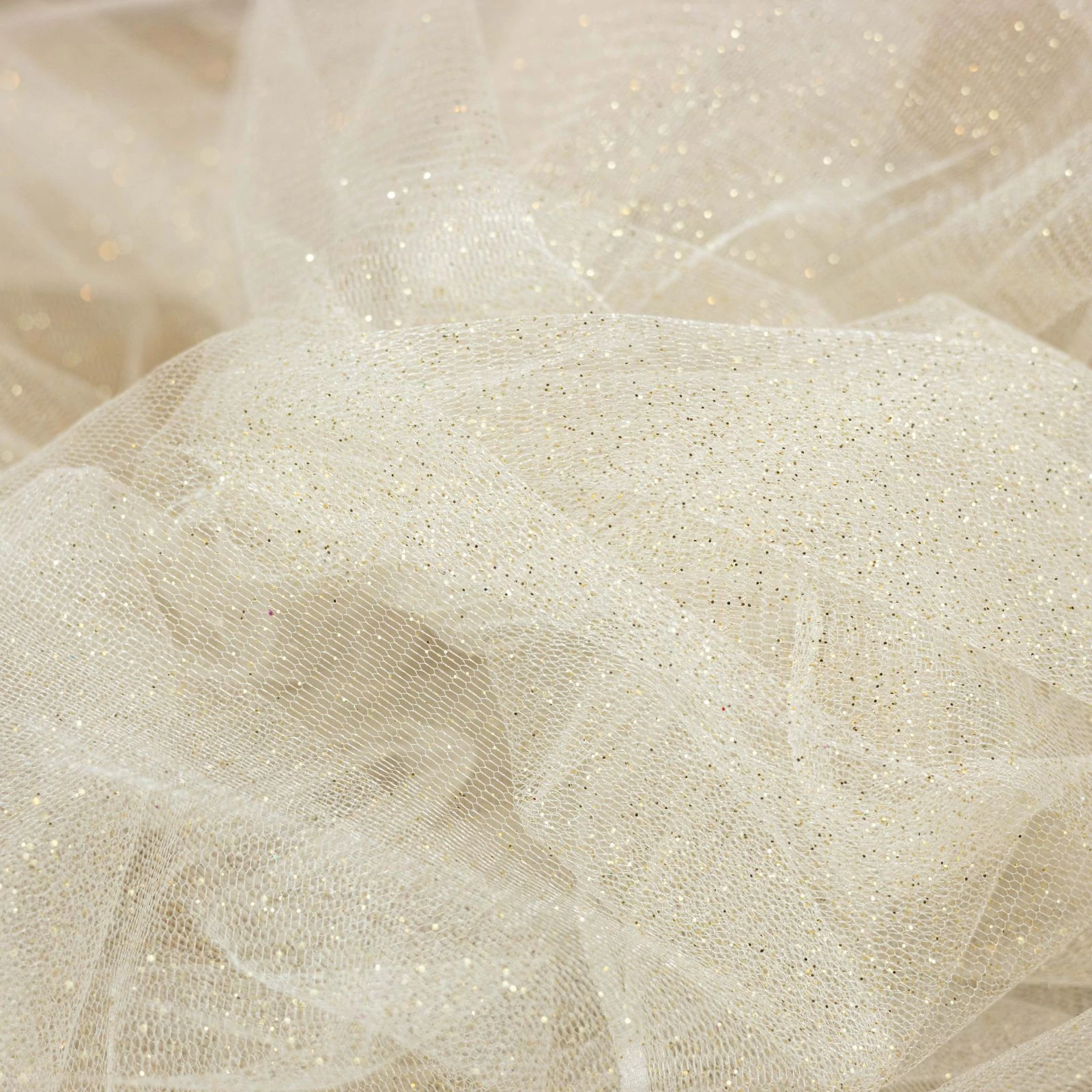 Csillogó, mesh tüll – Ekrü színben, arany glitterrel