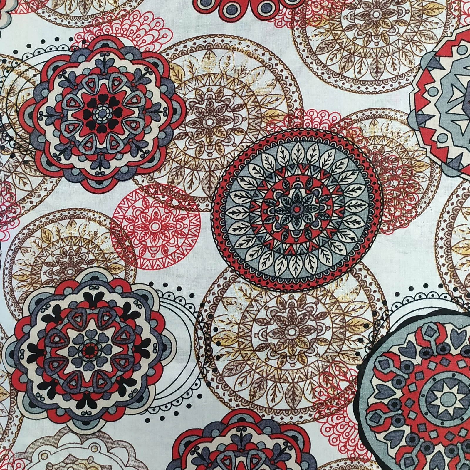 Pamutvászon – Mandala mintával, piros színben