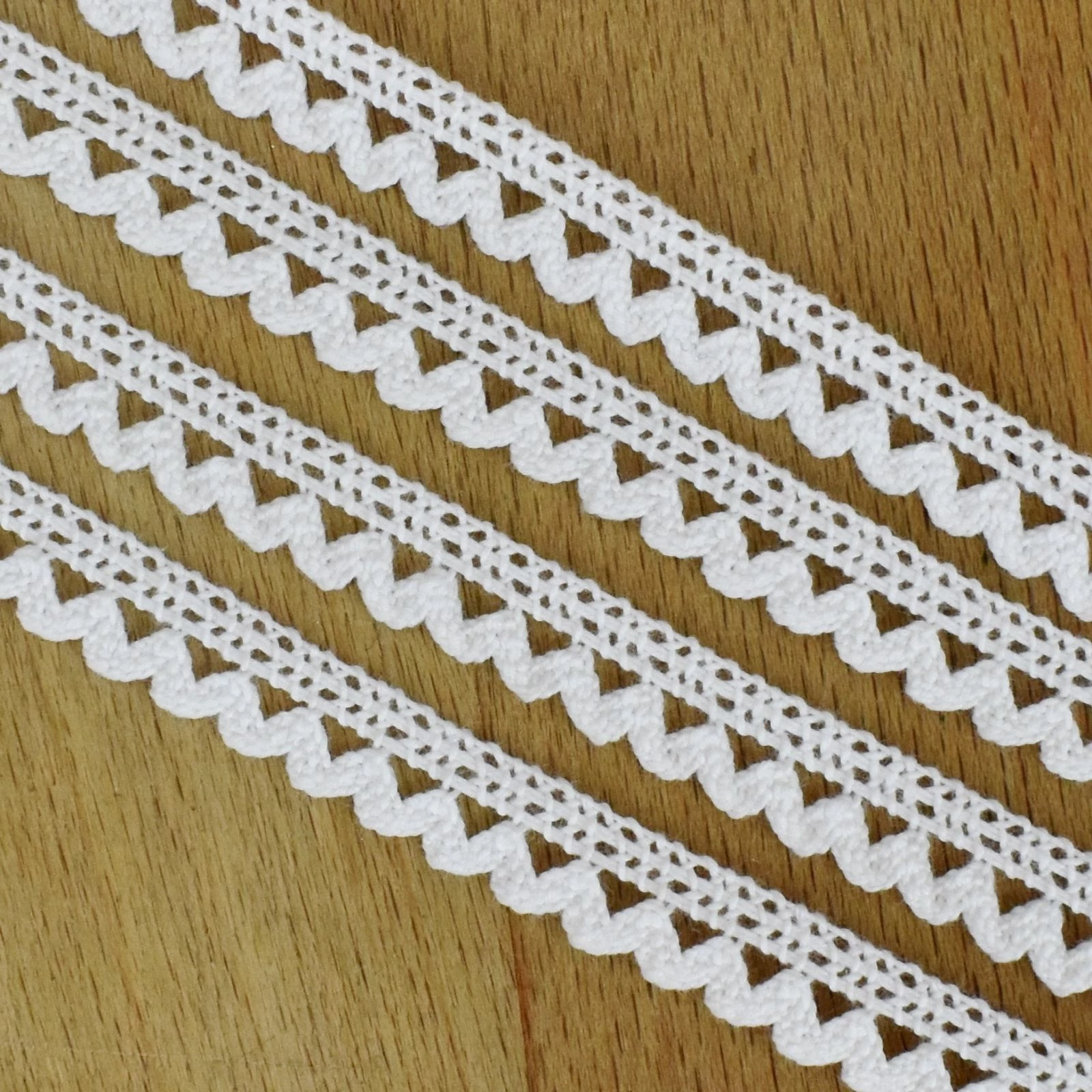 Csipke szalag – Fehérszín színű pamut csipke, 1cm